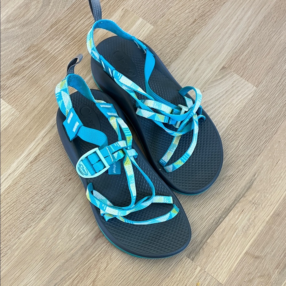 Chaco size 5 Strappy Sandals